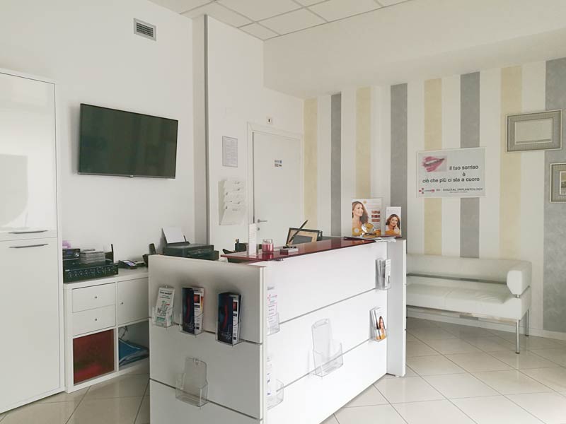 Studio dentistico Dott. Chiavazza Parma - Reception